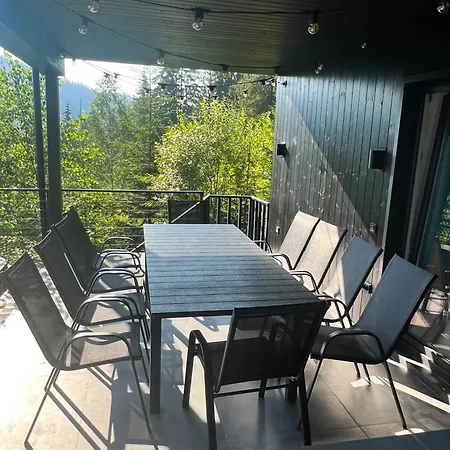 Chalet Noir 256 With Its Own Swimming Pool, Hot Tub, And Sauna
