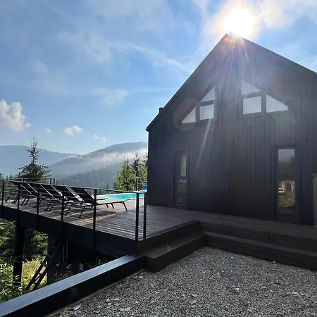 Chalet Noir 256 With Its Own Swimming Pool, Hot Tub, And Sauna