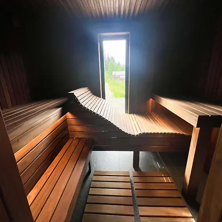 Noir 256 With Its Own Swimming Pool, Hot Tub, And Sauna *